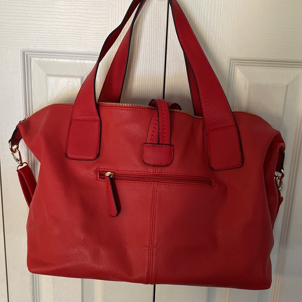 Like New Red (Large) Shoulder bag - Picture 3 of 6
